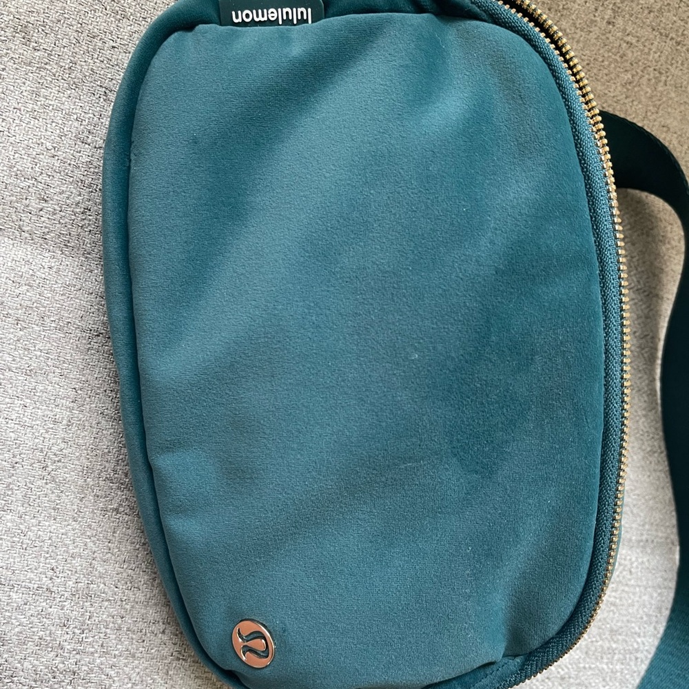 Lululemon 🍋 belt bag
